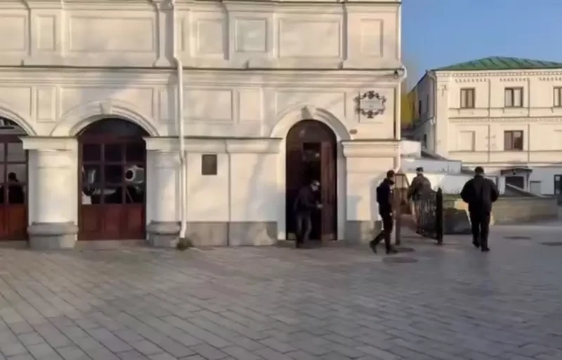 Работники «Минкультуры» Украины проникли в Дальние пещеры Киево-Печерской Лавры для проведения «инвентаризации мощей»