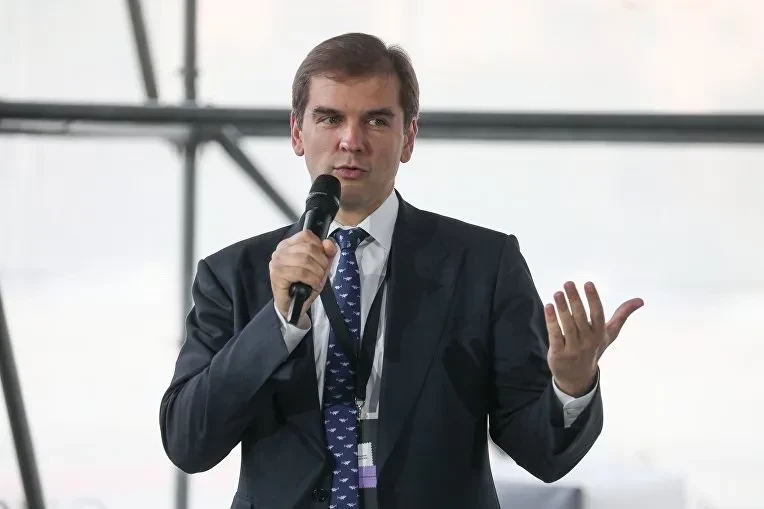 Полина Киценко с мамой и дочерью, Мария Лобанова и Анна Бутман посетили оперу "Семён Котков" в Большом театре, которую поставил сотрудник АП Сергей Новиков