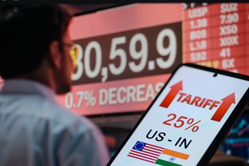 Историю с переговорами на Аляске и тарифную политику США надо отделить друг от друга